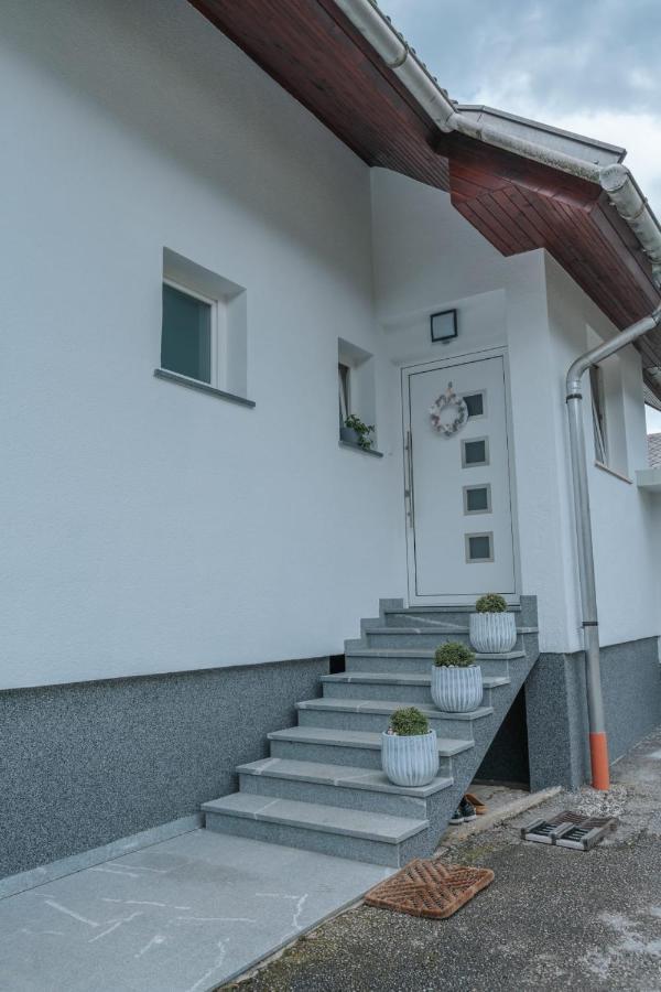 Apartma Lamberger ゴレンスカ地方 エクステリア 写真